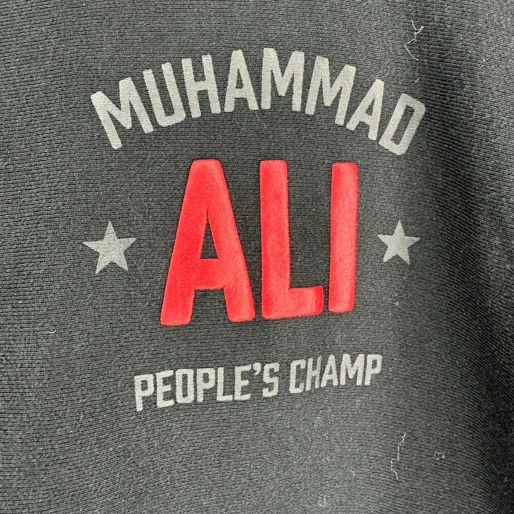 Muhammad Ali People's Champ Hoodie Size Medium Black GOAT Screened Boxing - Picture 6 of 11